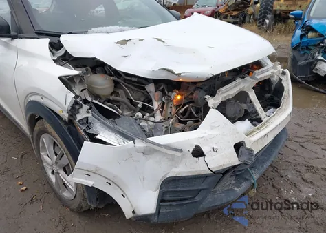 2019 Nissan Kicks S из США, поврежденный, VIN 3N1CP5CU4KL501955